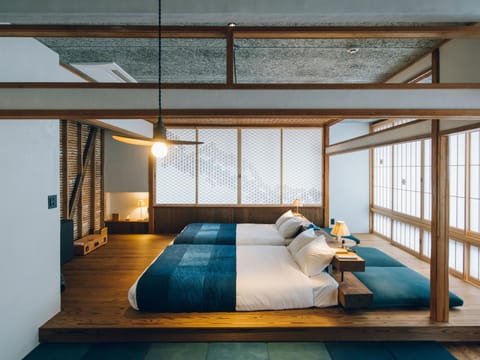 Bed, Photo of the whole room
