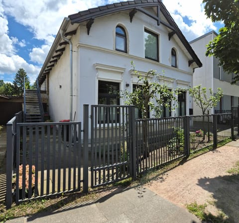 Property building, Street view