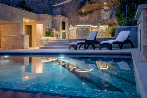 Night, Seating area, Pool view, Swimming pool, sunbed
