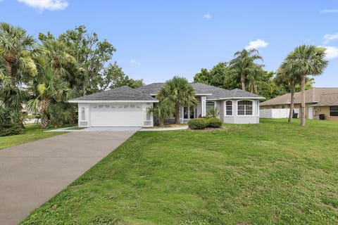 Sunrise Oaks House in Port Orange