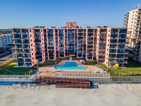 Sunrise 109 House in Edgewater