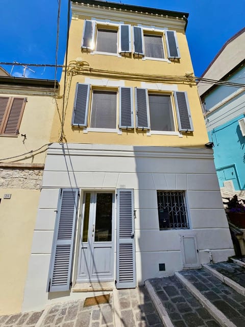 N266 - Numana, deliziosa casa in centro storico Apartment in Numana