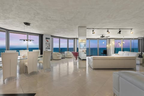 Sherwin Condominium 1801 House in South Daytona