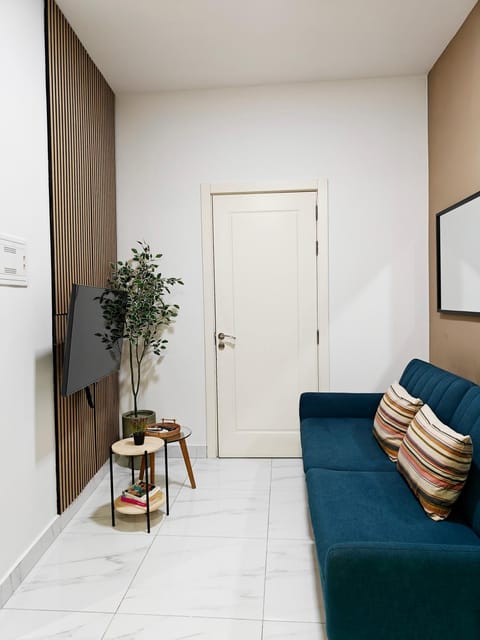 TV and multimedia, Living room, Photo of the whole room, Seating area
