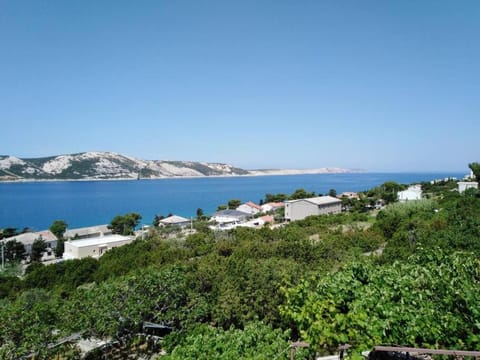 Kairos apartman Apartment in Novalja