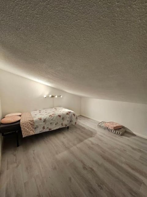 appartement 50m2 village vacances Apartment in Arles