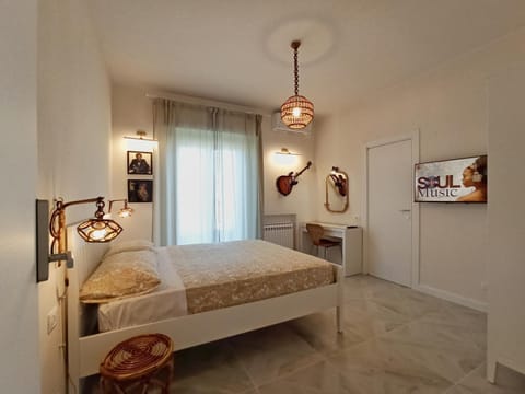 TV and multimedia, View (from property/room), Decorative detail, Seating area, internet, locker, air conditioner