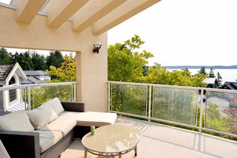 Balcony/Terrace, Balcony/Terrace, Seating area, Sea view, Sea view