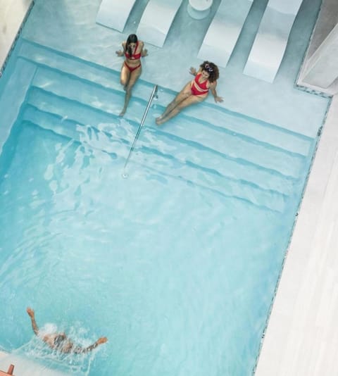 People, Pool view