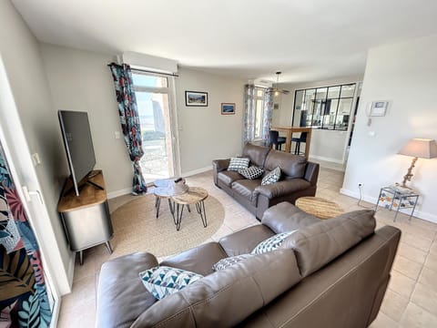 Appartement rénové avec ascenseur - Proche plage et centre-ville - FR-1-361-506 Apartment in Saint-Pair-sur-Mer