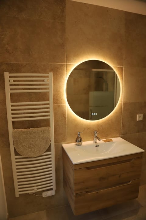 La Bastide au coeur de la Provence Apartment in Le Puy-Sainte-Réparade