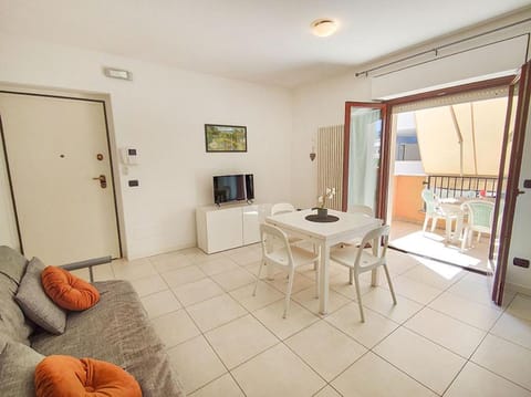 Bilocale Mareblu a due passi dalla spiaggia Apartment in Grottammare