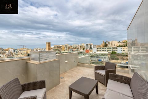 Property building, Patio, Day, View (from property/room), Balcony/Terrace, Living room, Seating area, City view