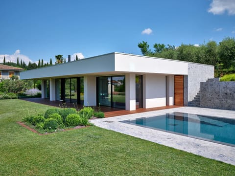 Property building, Pool view