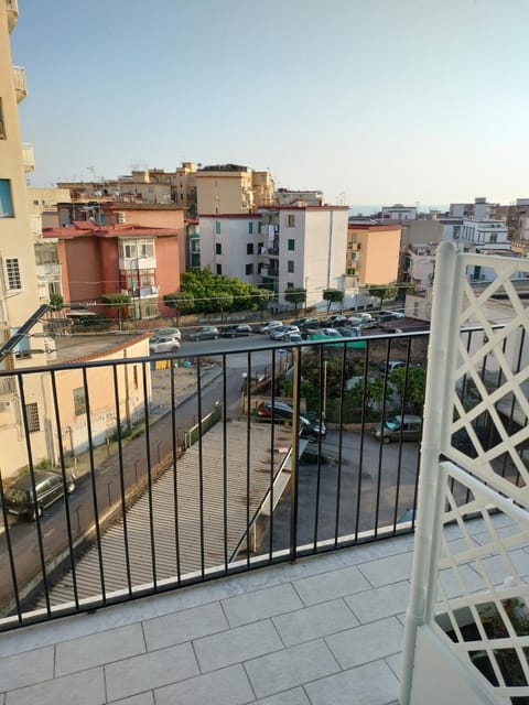 Balcony/Terrace, City view, Street view