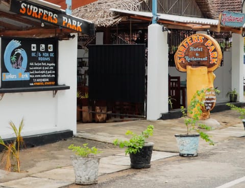 Property building, Restaurant/places to eat, Property logo or sign