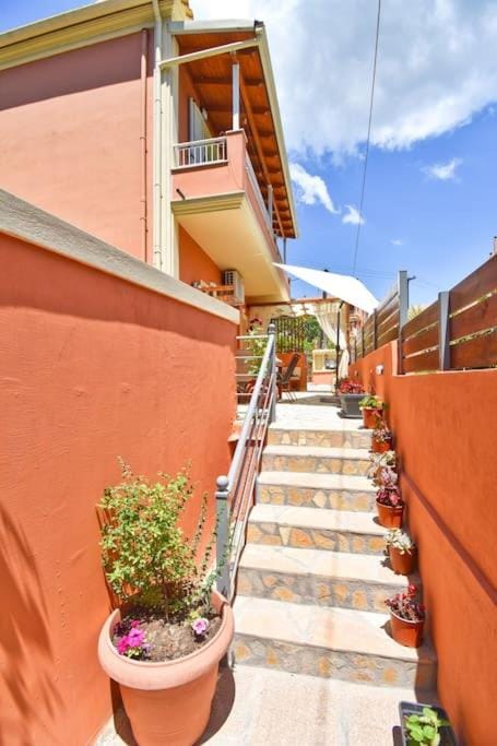 Kosmas Family House Apartment in Corfu