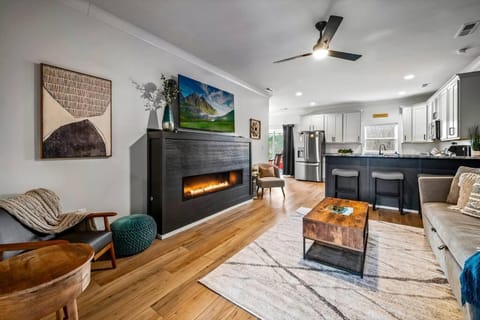 Living room, Seating area, fireplace