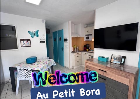 TV and multimedia, Kitchen or kitchenette, Dining area