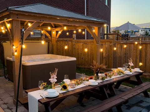 Patio, Hot Tub