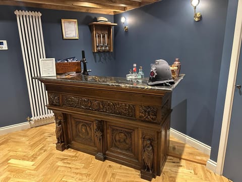 Lounge or bar