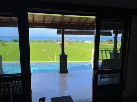 Ocean views, peaceful living House in Pekutatan