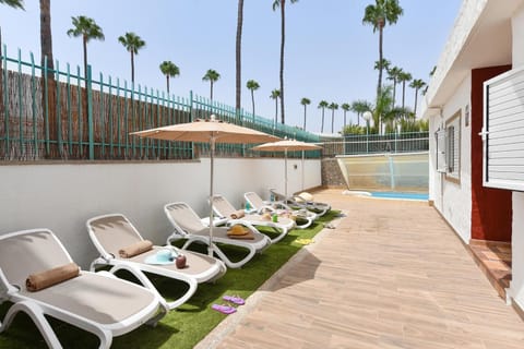 Patio, Solarium, Balcony/Terrace, Pool view, Swimming pool, sunbed