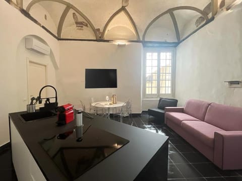 Happy Family Apartments Giustiniani Apartment in Genoa