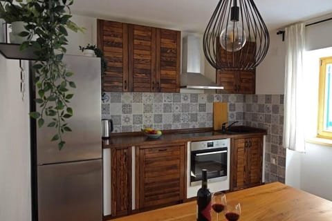 Old Town Stone House House in Novi Vinodolski