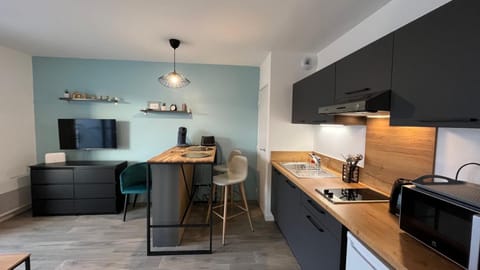 Coffee/tea facilities, Seating area, Dining area