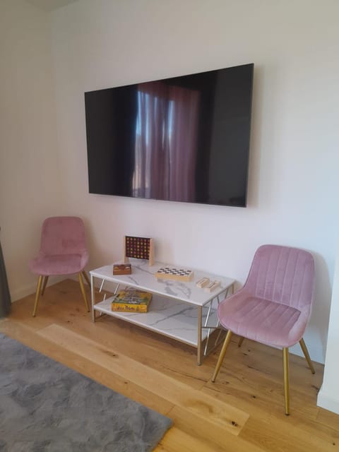 TV and multimedia, Living room