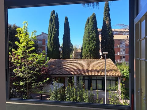 Spring, Garden view