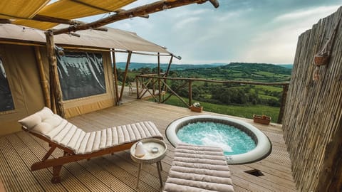 Patio, Hot Tub, View (from property/room), Balcony/Terrace, Pool view, Swimming pool, sunbed