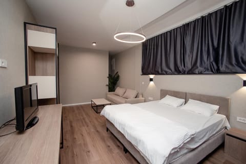 GRIFFON BAR FOOD APARTMENTS Apartment in Municipality of Ohrid, North Macedonia