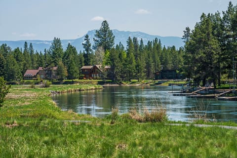 Pony Express - Meredith Lodging House in Three Rivers
