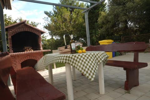 Patio, Garden, Seating area, Garden view