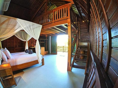 Bed, Photo of the whole room, Bedroom, Family