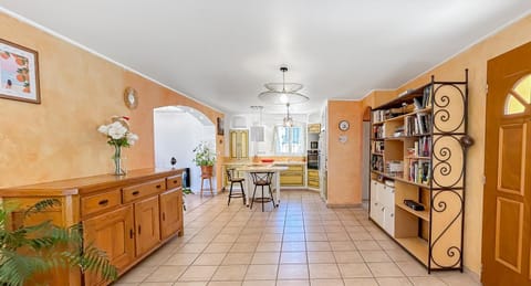 La Provençale - Villa avec Piscine proche Nîmes Villa in Provence-Alpes-Côte d'Azur