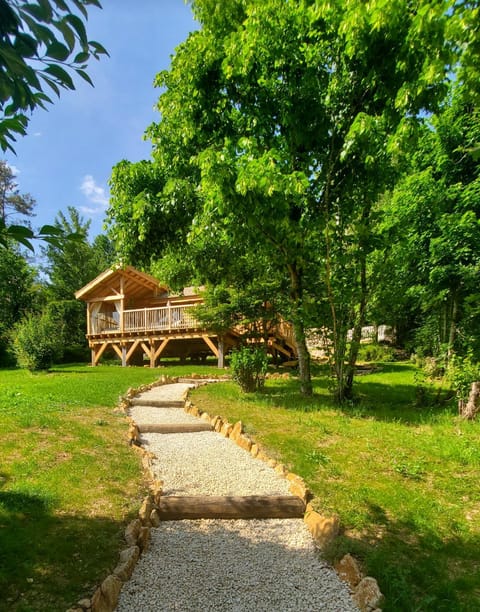 Property building, Spring, Day, Natural landscape, Garden, Garden, Garden view