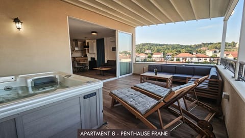 Natural landscape, Hot Tub, View (from property/room), Balcony/Terrace, Seating area, Sea view, sunbed