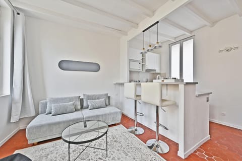 Kitchen or kitchenette, Living room, Lounge or bar, Seating area