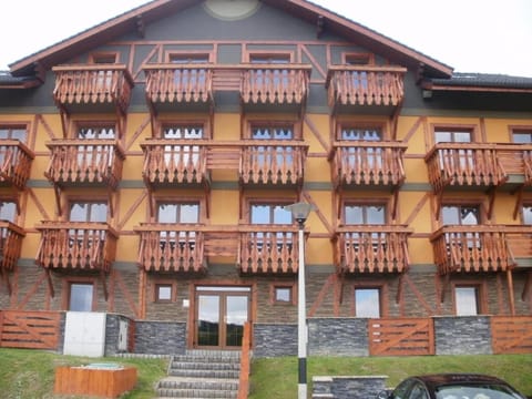 Property building, Day, Parking