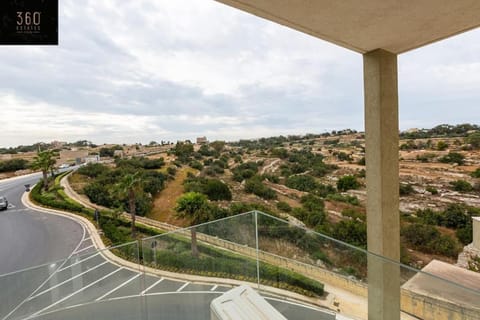 Neighbourhood, Natural landscape, Bird's eye view, Mountain view, Street view