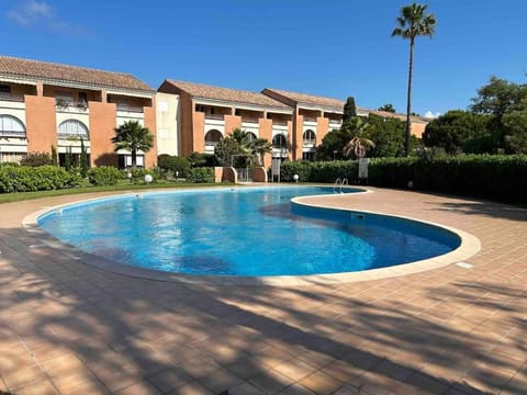 Appartement, 60m2, 6 couchages avec piscines à Marine de Bravone, Linguizetta, résidence Sognu Di mare Corse Apartment in Linguizzetta