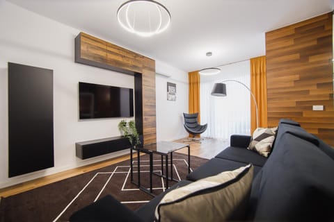 Communal lounge/ TV room, TV and multimedia, Living room, Seating area