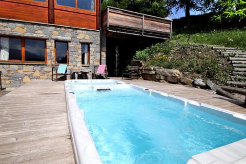 Hot Tub, Swimming pool