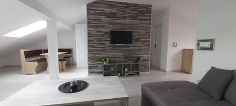 Living room, Seating area, air conditioner