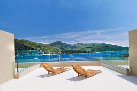 Day, Natural landscape, Sea view, sunbed