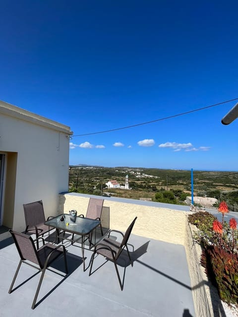View (from property/room), Balcony/Terrace