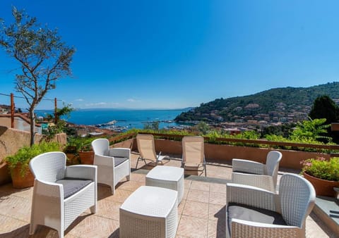 Super Terrace House in Porto Santo Stefano